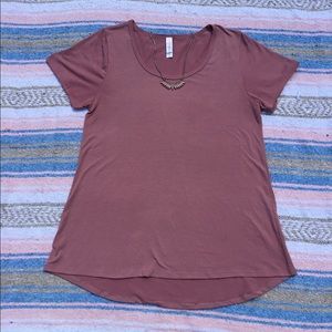 Lularoe Classic Tee ☀️sale2/$15☀️